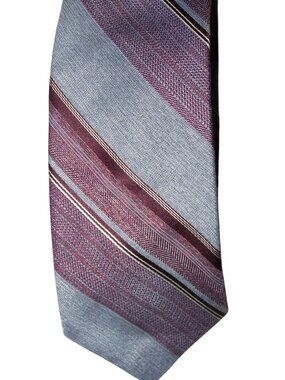 Tie Grey White Red Striped Brittsport by Brittania RN 13388 57  1/2 " L   3 " W